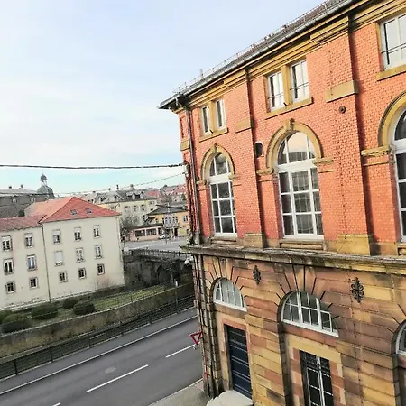 Apartment Le Street'art: Urban Retreat Near Parks And Attractions Sarrebourg